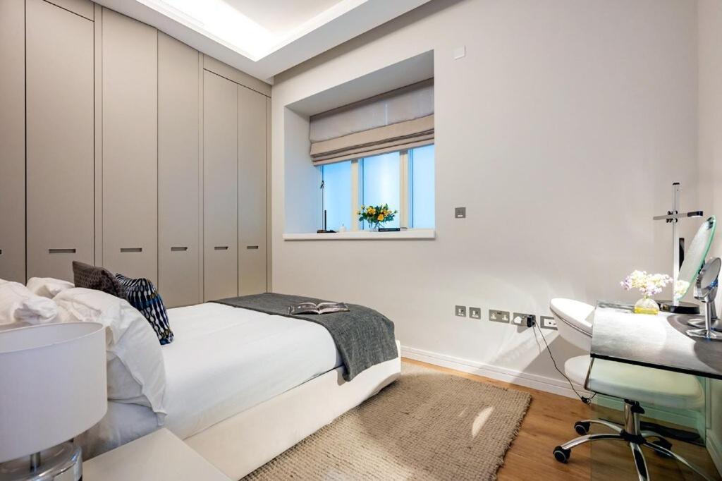 Three Bedroom, Leicester Square Duplex *