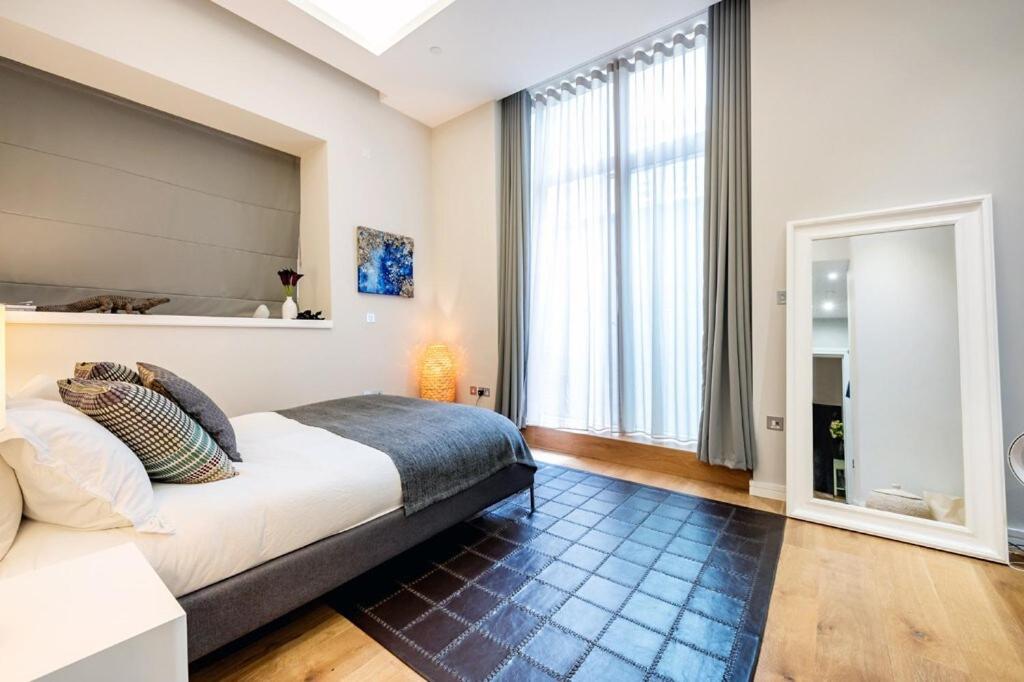Three Bedroom, Leicester Square Duplex Casa vacanze Londra