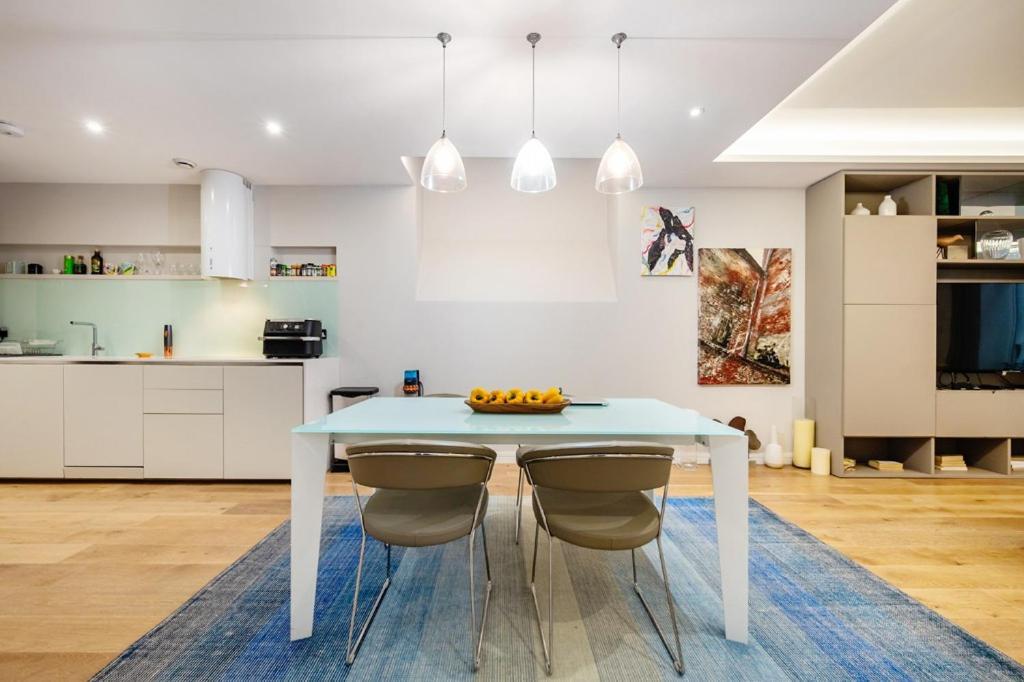 Three Bedroom, Leicester Square Duplex